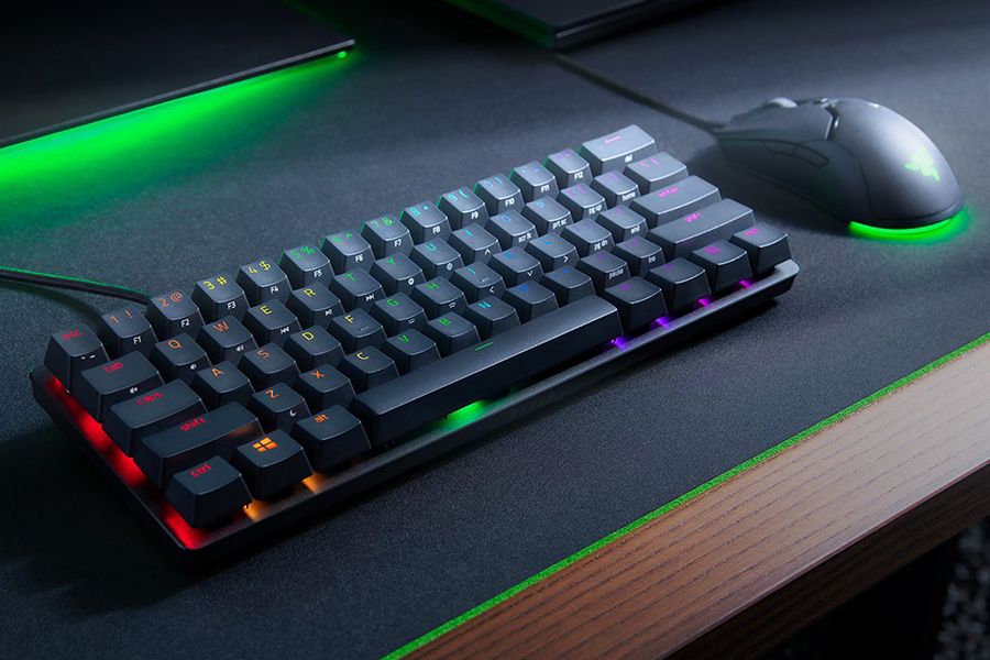 Razer Huntsman Mini side view