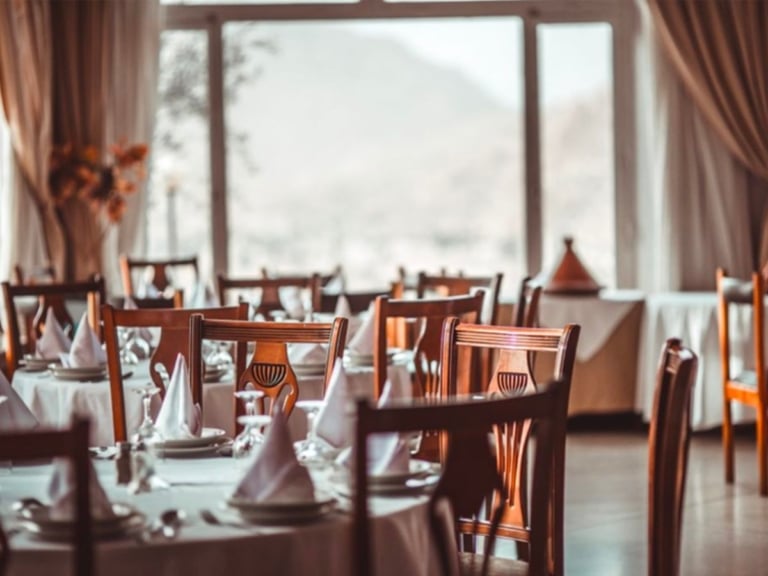 9 Best Restaurants in Hobart Man of Many