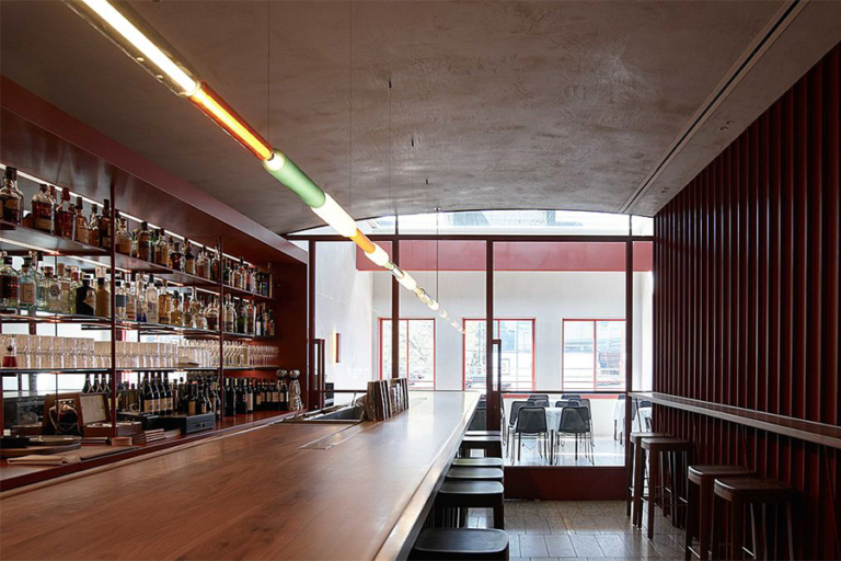 49 Best Bars in Melbourne Man of Many