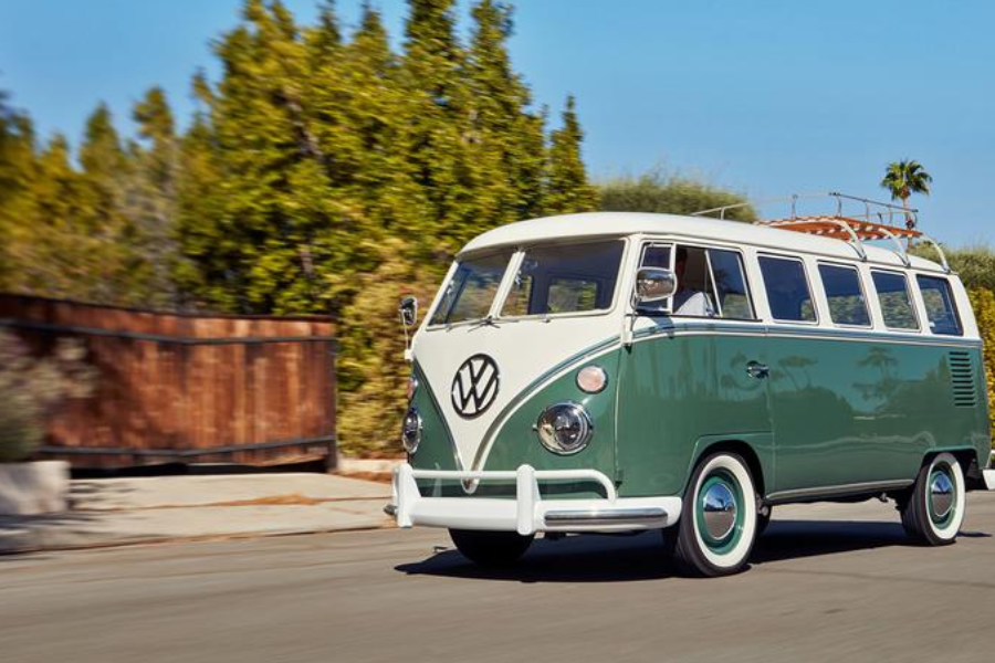 PHOTOS: All-Electric 1964 Volkswagen Bus Takes a 6,000-Mile Road Trip