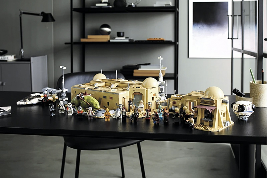 mos eisley cantina lego 1