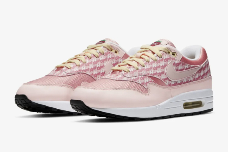 lemonade strawberry nike