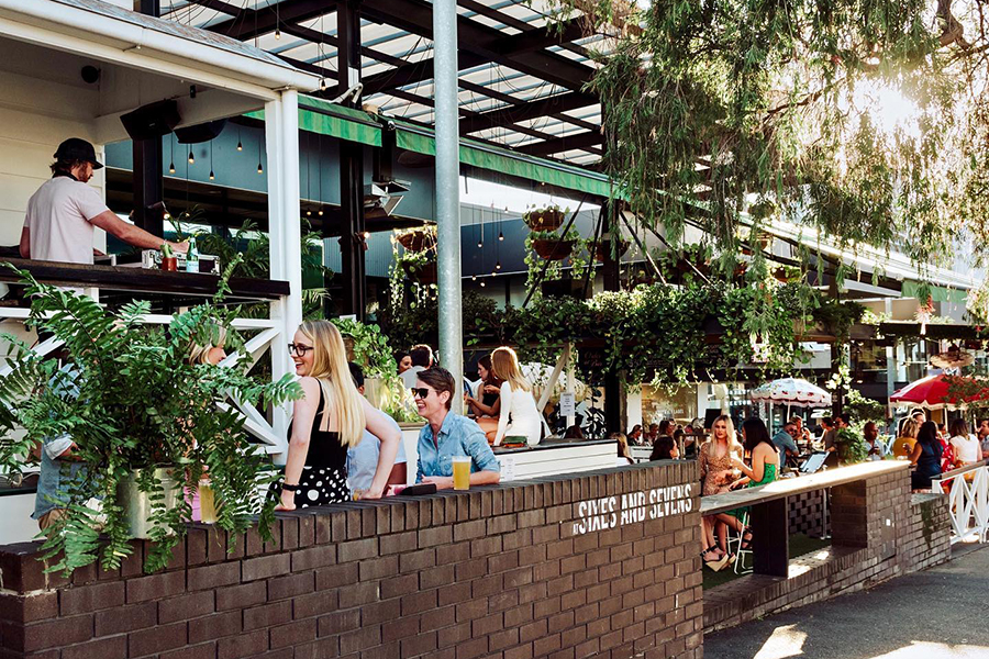 Best Bars in Brisbane Sixes and Sevens