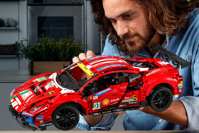 Lego Technic Ferrari 488 GTE Building
