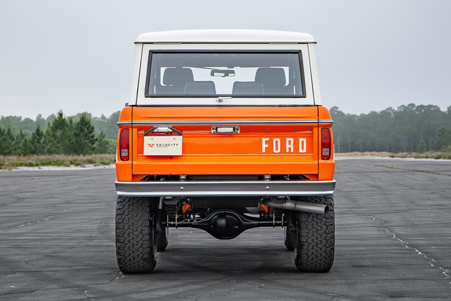 Pristine 1974 Ford Bronco up for Auction in Florida back