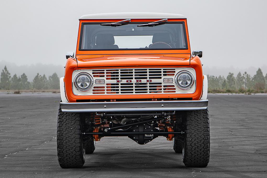 Pristine 1974 Ford Bronco up for Auction in Florida front