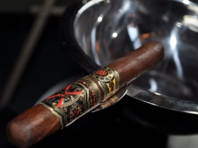 10 Best Cigars to Smoke and Savour