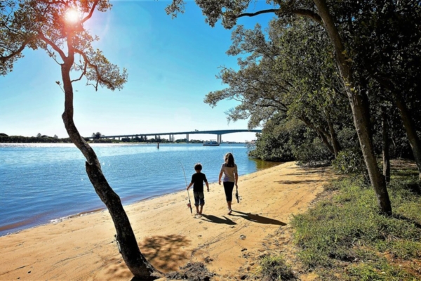 21 Best Fishing Spots In Brisbane | Man of Many