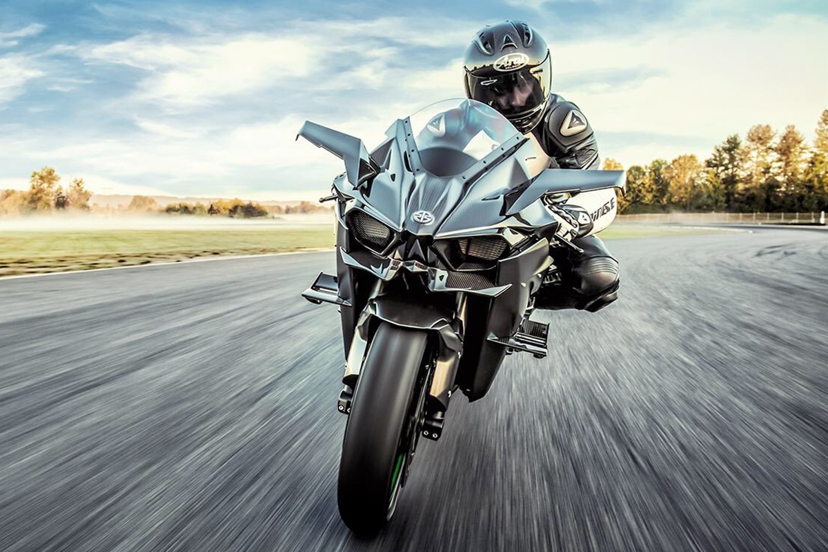 11-fastest-motorcycles-in-the-world-for-2020-man-of-many