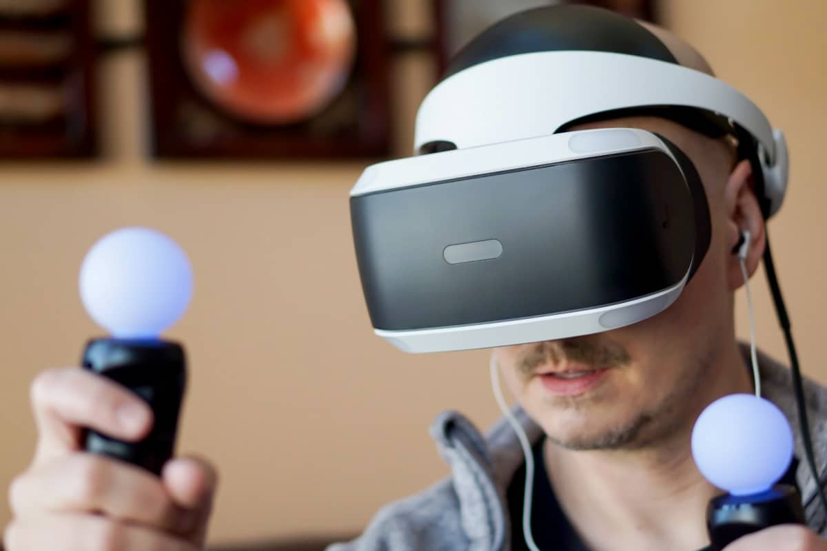 Sony Announces Next Gen Vr Ps5 Headset Man Of Many