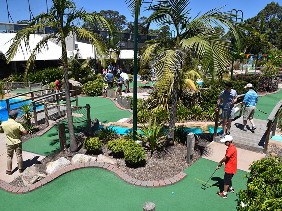 thornleigh mini golf course