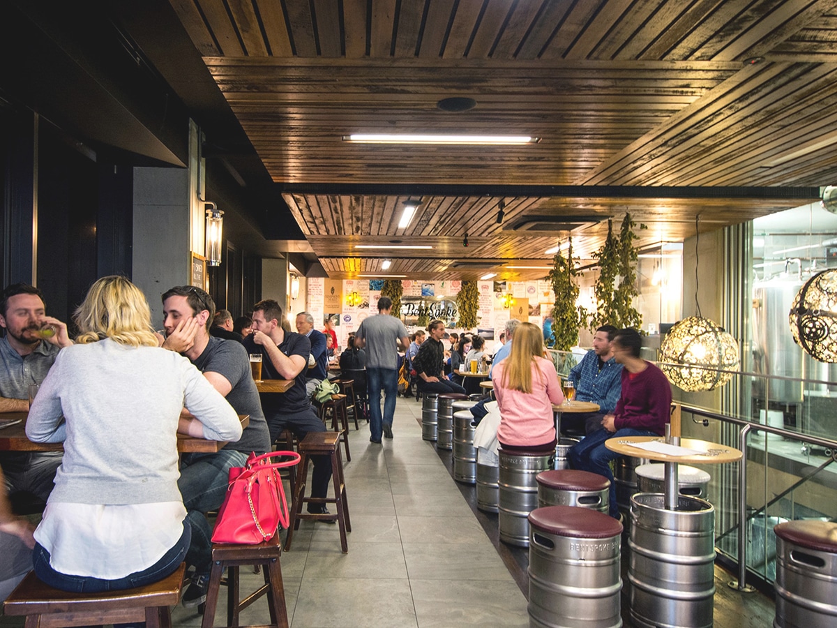 bentspoke brewing interior