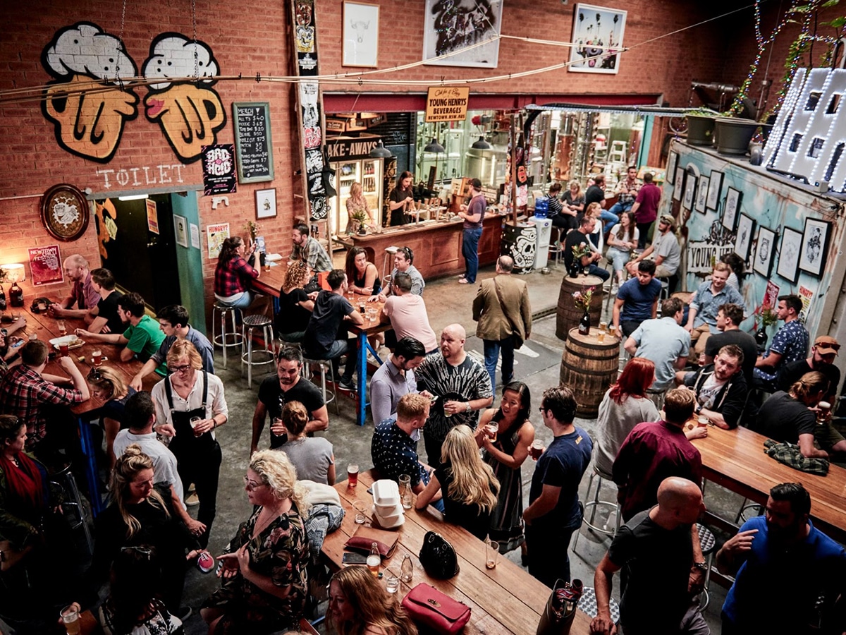 young henrys brewing company interior