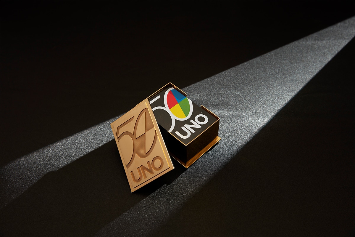 22ct gold uno card holder 1