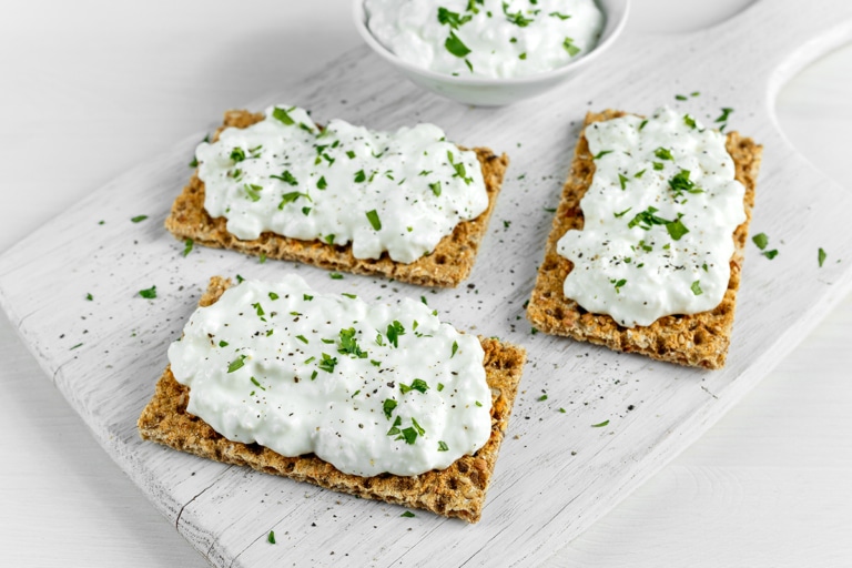 25 Best High Protein Snacks for On the Go Man of Many