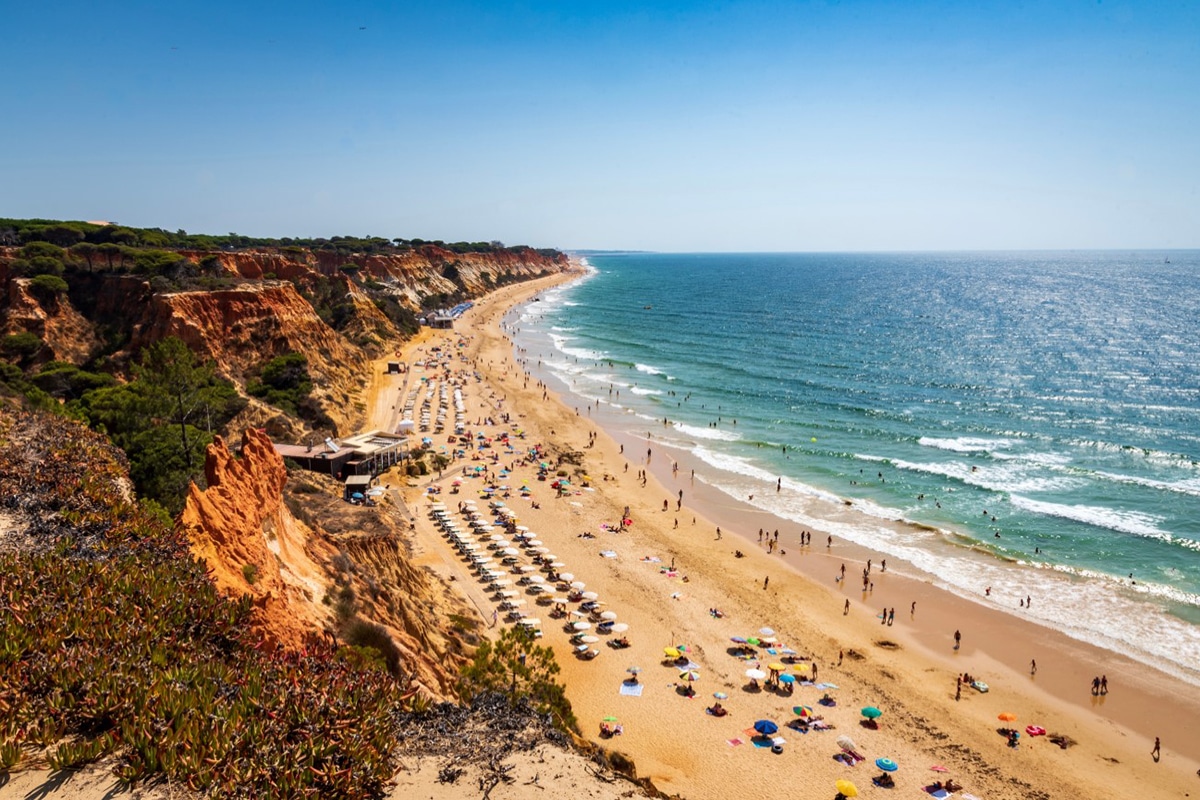  praia da falesia beach