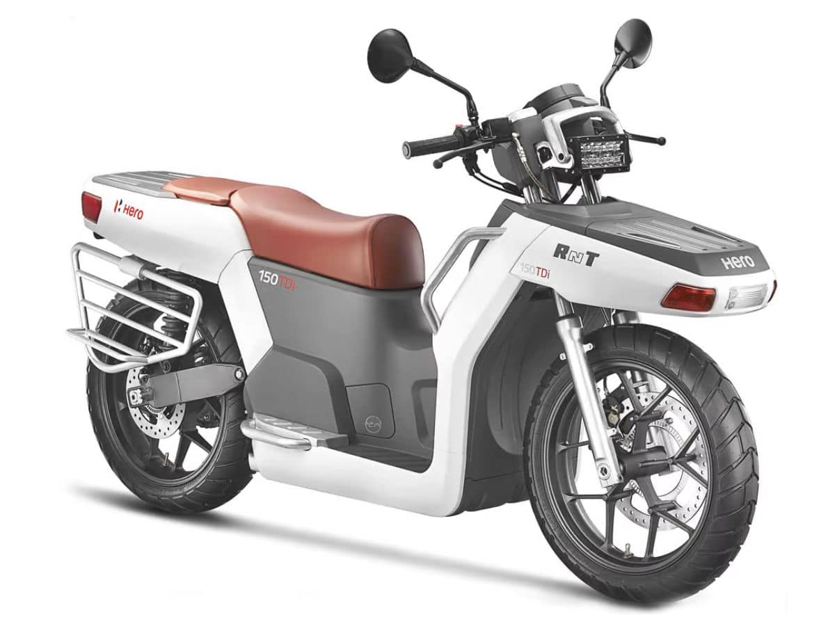 Hero MotoCorp RNT three quarter front