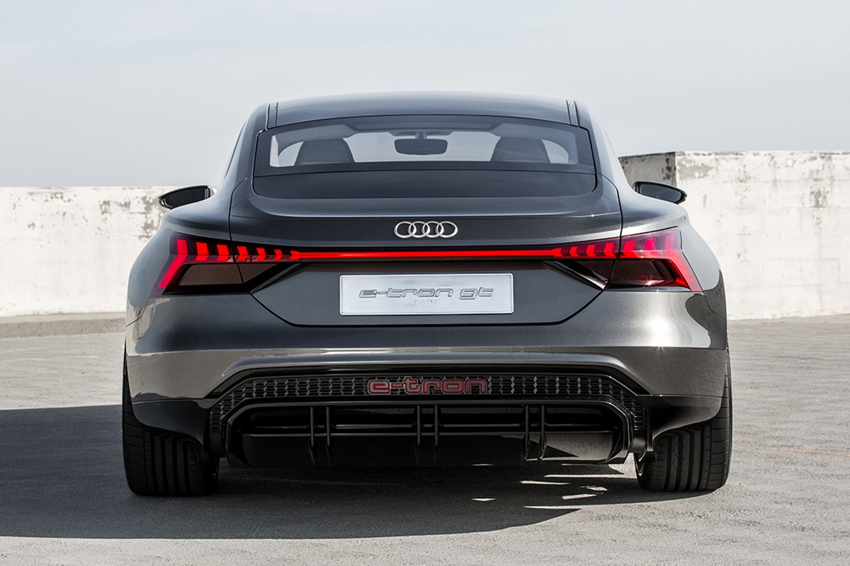 Audi E-tron GT back