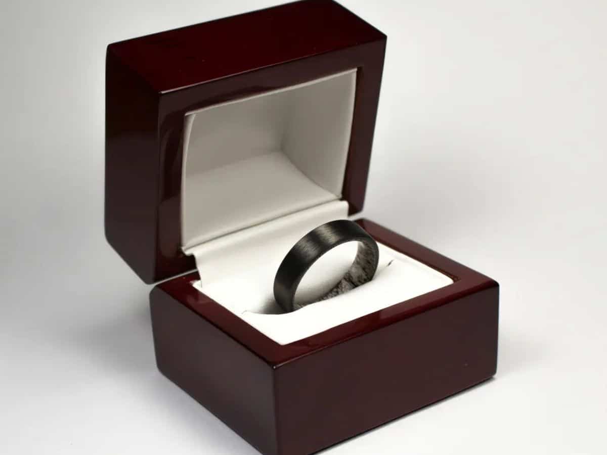 Mens wedding deals ring box