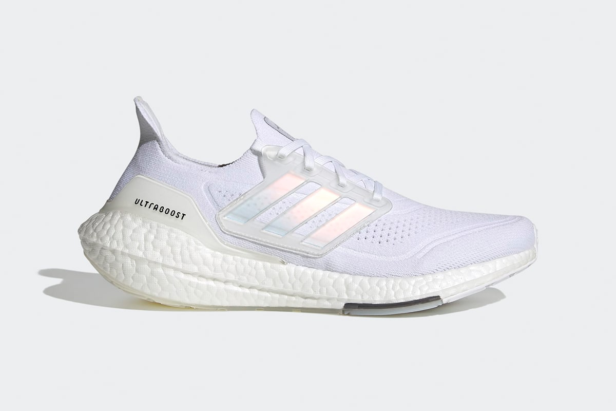 adidas Ultraboost 21 left