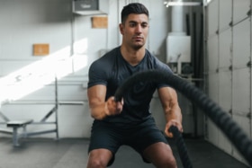 20 Best Gym and Activewear Clothing Brands for Men | Man of Many