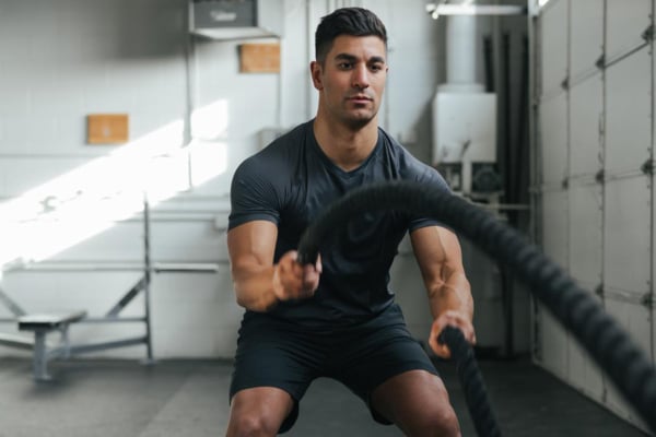 20 Best Gym and Activewear Clothing Brands for Men | Man of Many