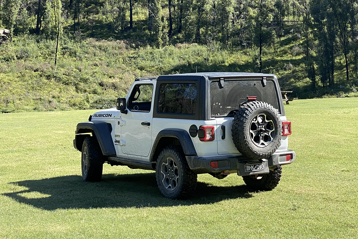 2020 jeep wrangler rubicon recon from behind 2