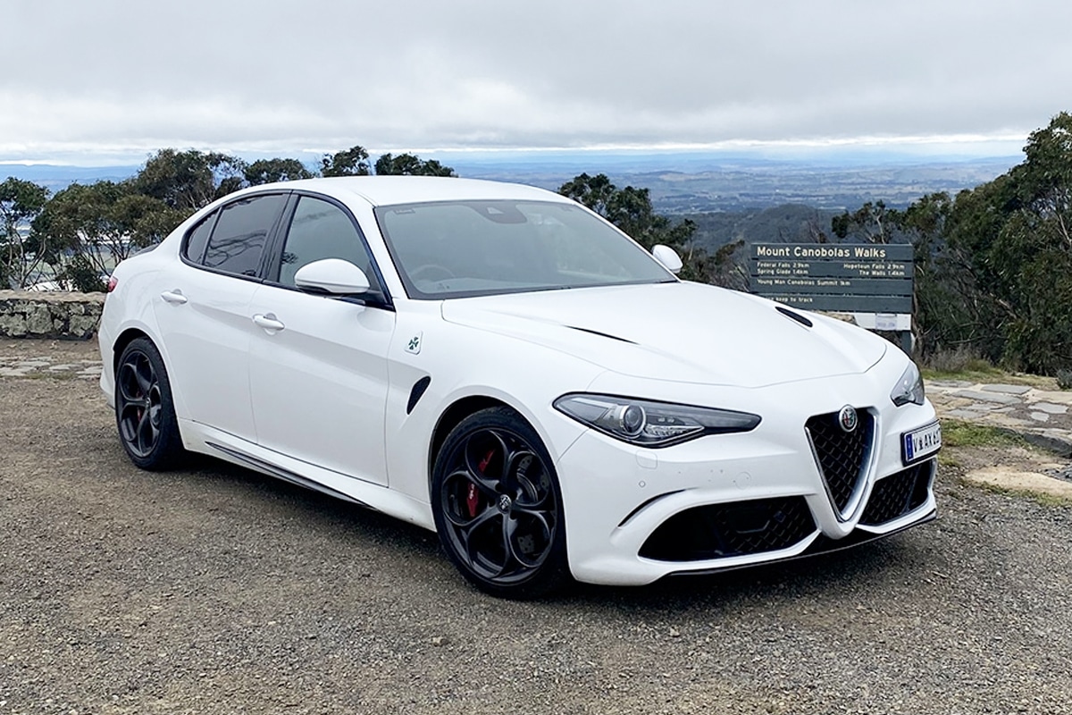 2021 alfa romeo giulia quadrifoglio