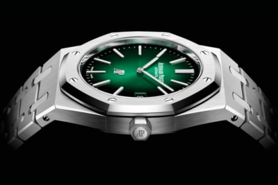 Audemars Piguet Royal Oak is Now a Lean, Green All-Platinum Machine