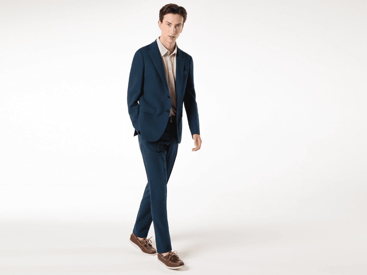 Boglioli blue navy suit