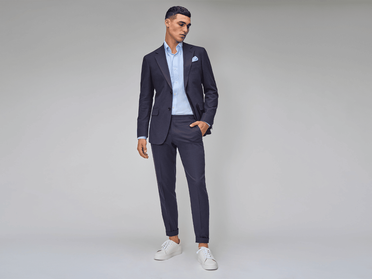 How To Wear A Light Blue Suit - Modern Men's Guide