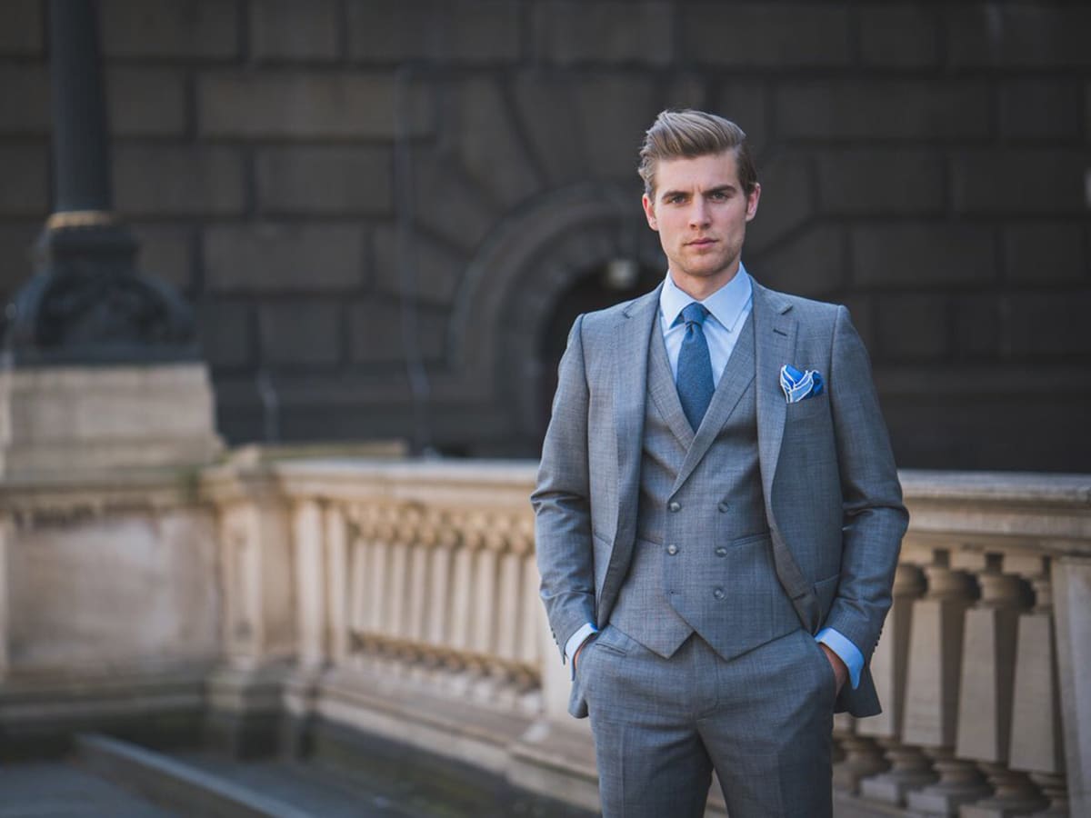 Cocktail Dress Code: Your Guide to the Casual & Formal Grey Area