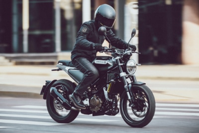 Husqvarna Svartpilen 125 is a Pint-Sized Powerhouse