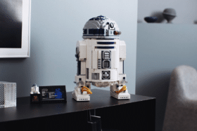 Lego r2d2 feature 2
