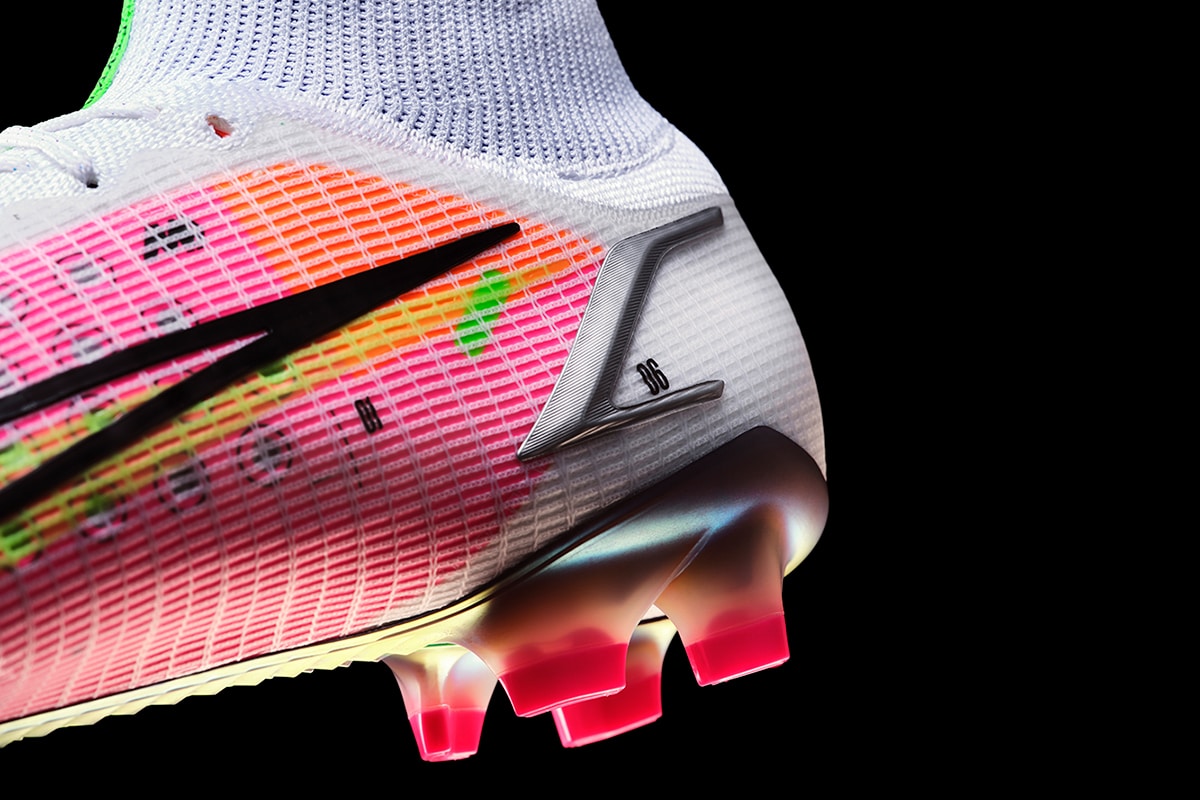 Nike 2021 mercurial 4