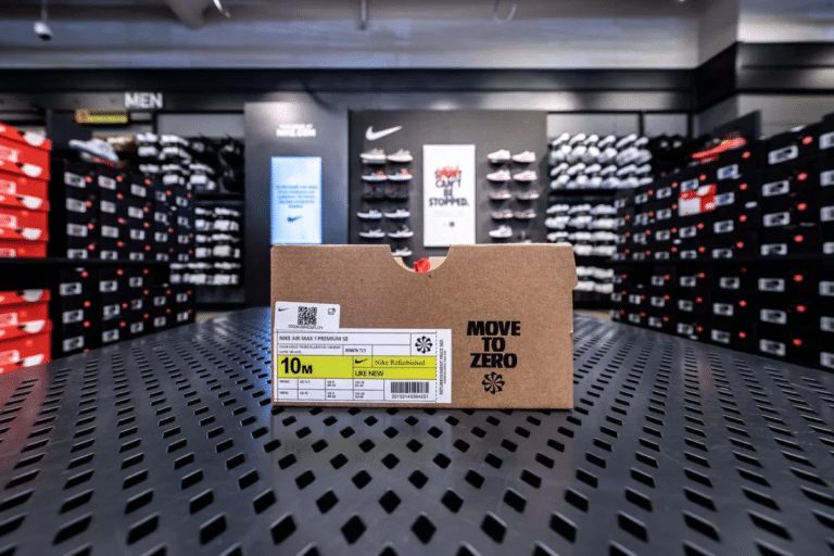 nike refurbished shoes stores