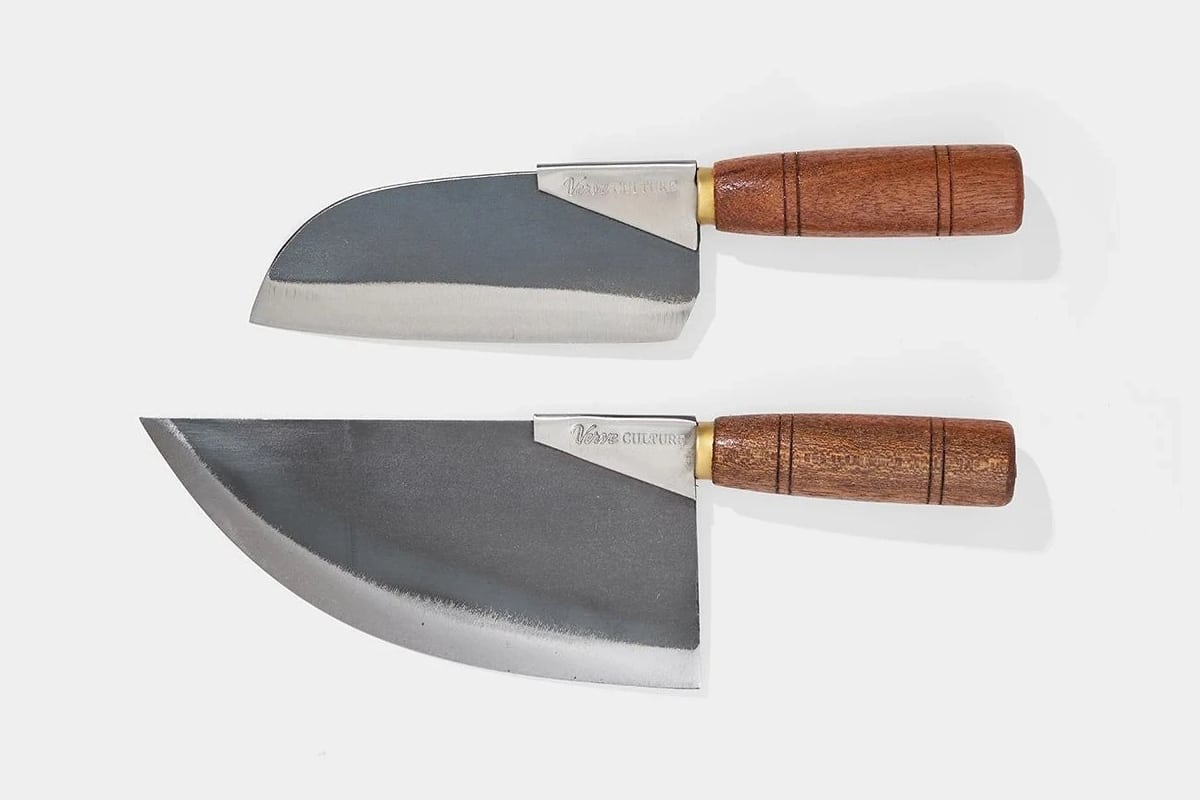 https://manofmany.com/wp-content/uploads/2021/04/thai-moon-knife-set-5.jpg