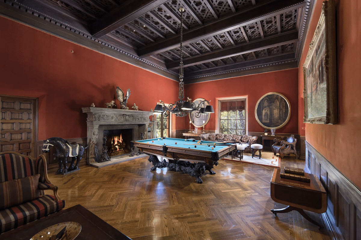 William randolph hearsts l a mansion pool table room