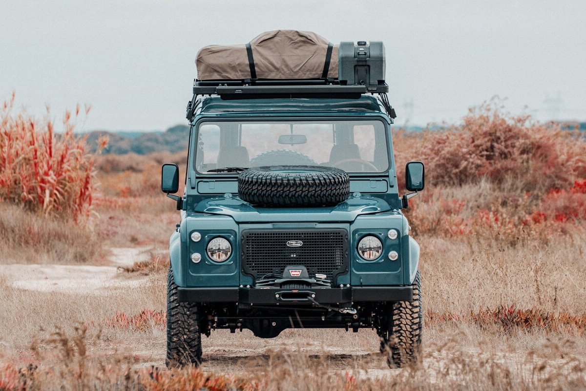 Cooll vintage land rover 110 1