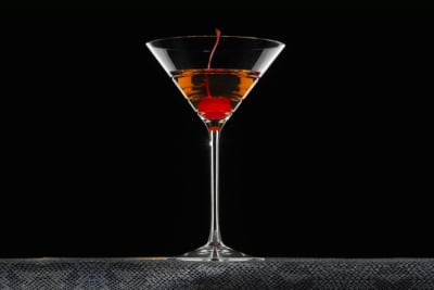 How to Make the Perfect Manhattan Cocktail