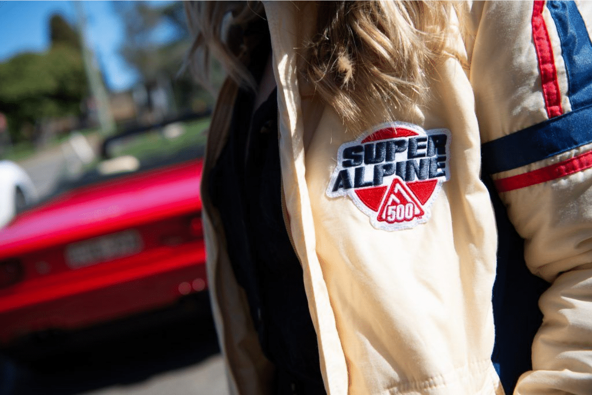 Super alpine 500 jacket logo