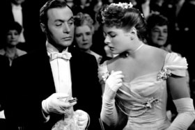 Charles Boyer and Ingrid Bergman in 'Gaslight' (1944) | Image: 2013 Silver Screen Collection/Getty Images