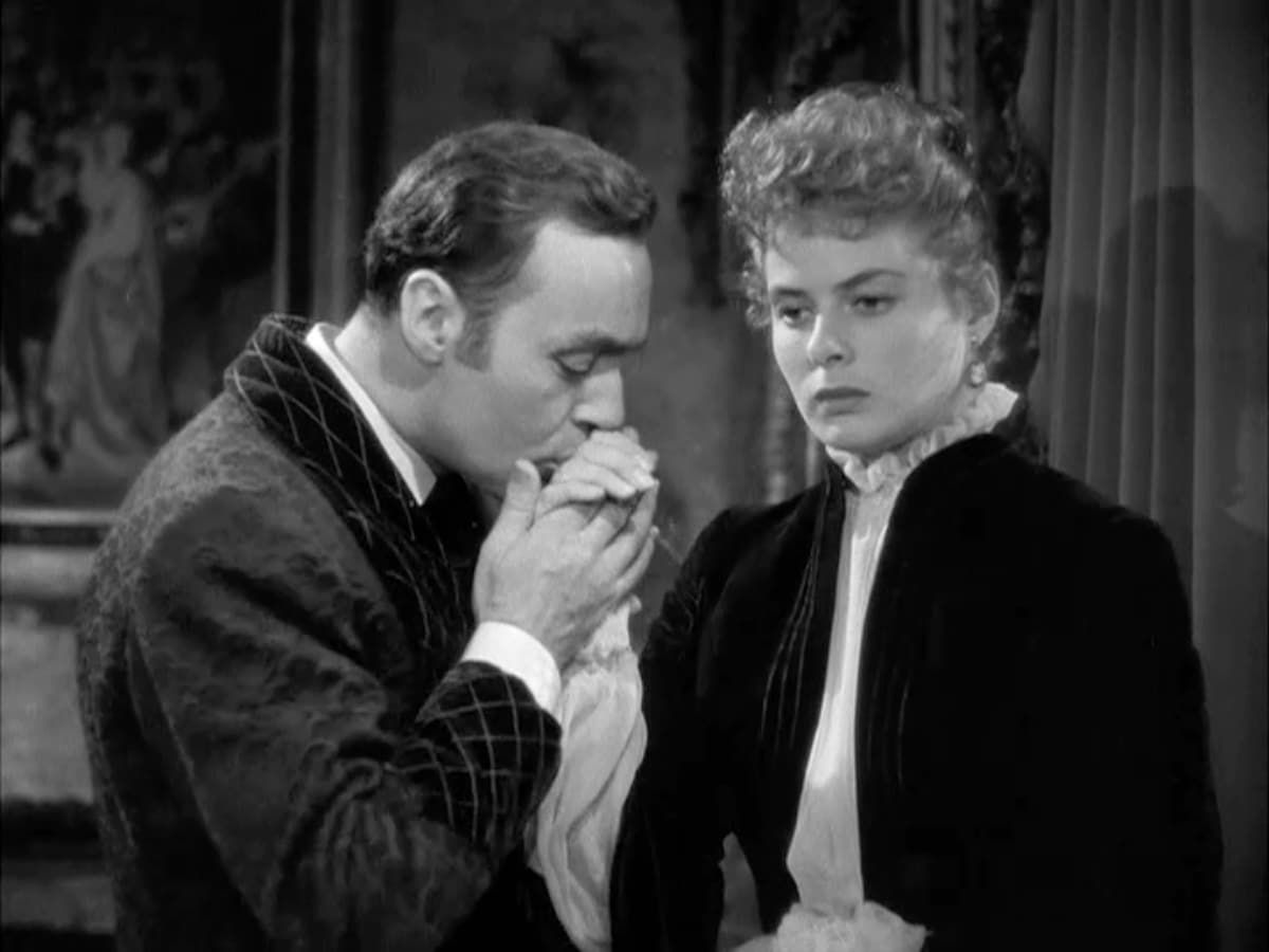 Charles Boyer and Ingrid Bergman in 'Gaslight' (1944) | Image: 2013 Silver Screen Collection/Getty Images