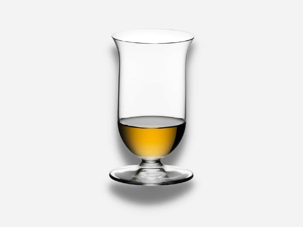 Riedel vinum single malt whisky