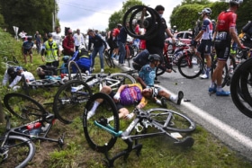 Tour de france crash 1