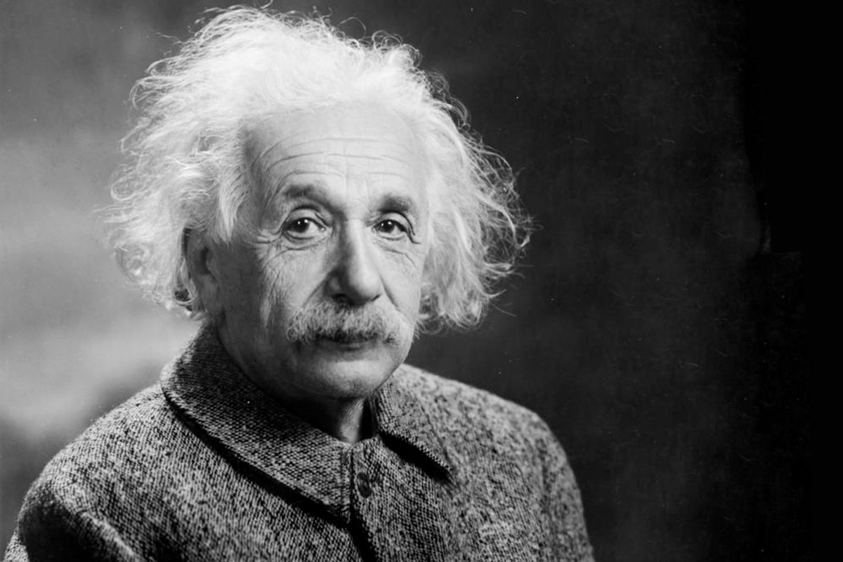Einstein’s Handwritten E=mc2 Equation Sells for $1.2 Million - Man of Many