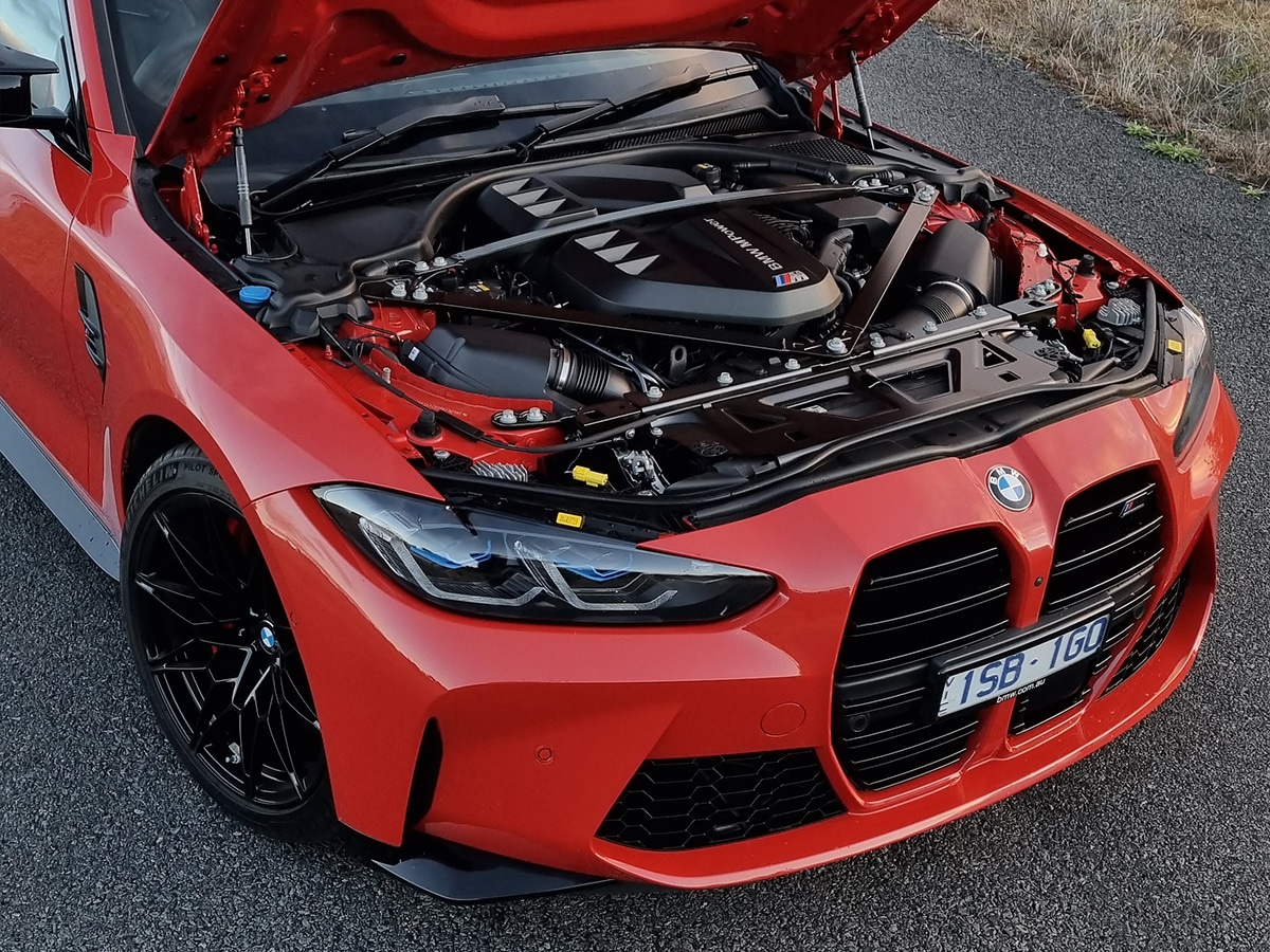 Bmw g82 m4 engine bay