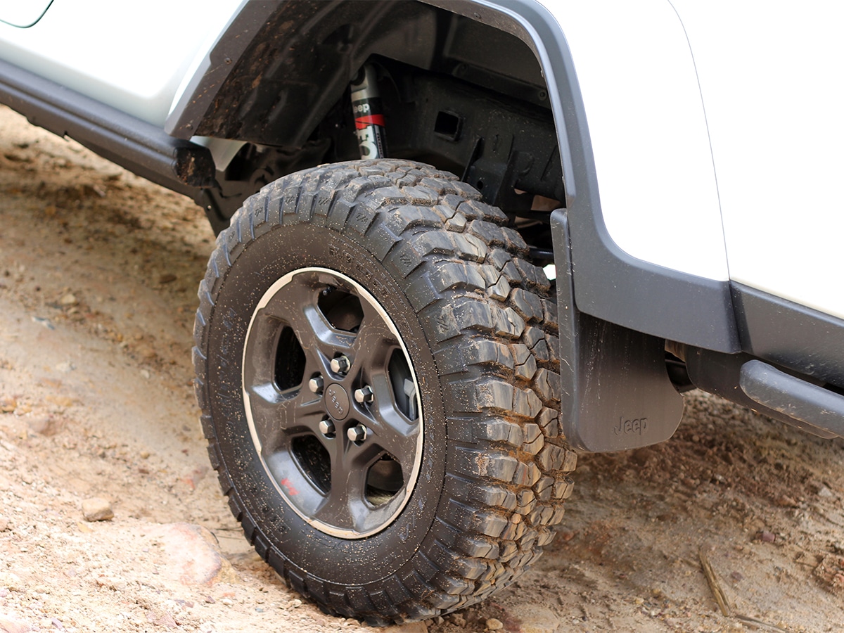 Gladiator rubicon suspension travel