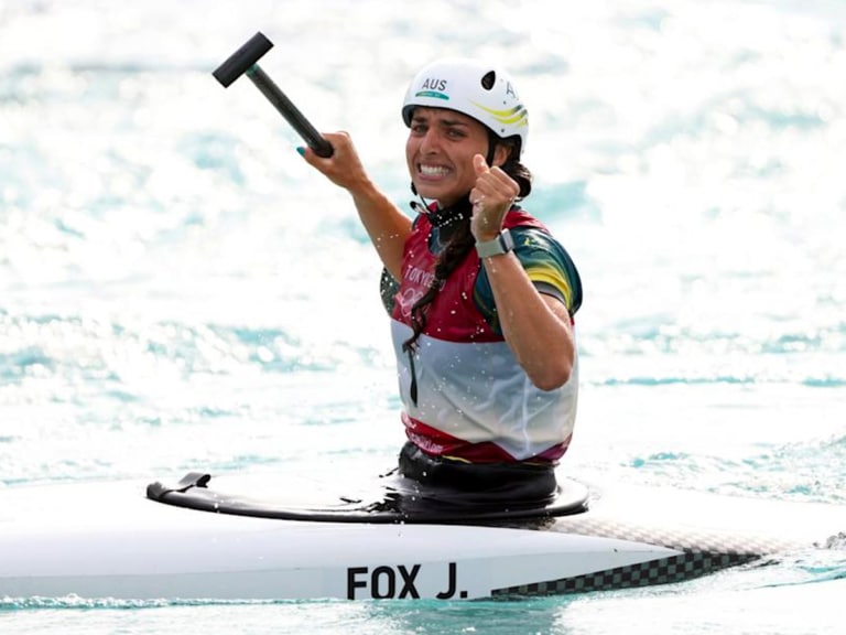 Olympic Champion Jess Fox Uses Condoms to Fix Her Kayak | Man of Many