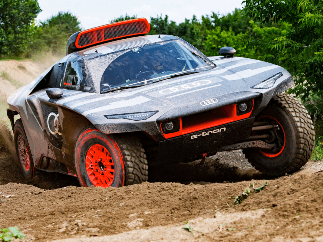 Audi Unveils Dakar-Destroying RS Q E-Tron Electric Rally Car | Man of Many